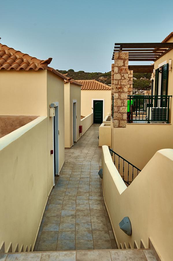 Element Hotel Elafonissos Zewnętrze zdjęcie